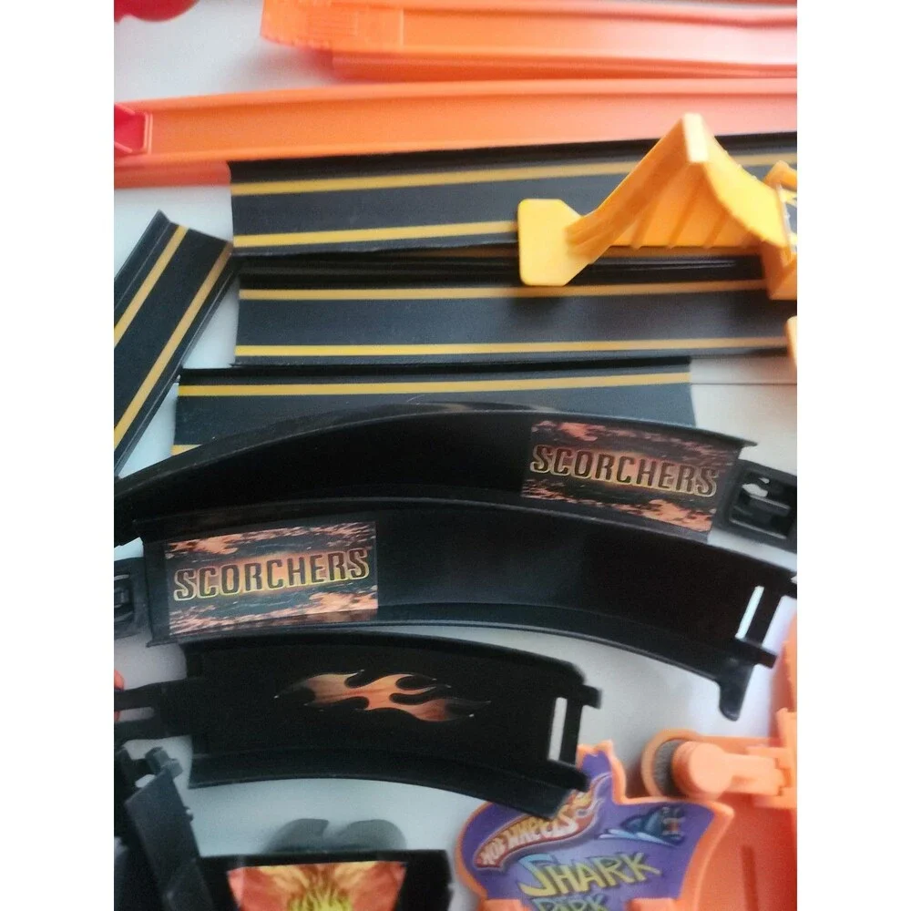 Hot Wheels have orange sets
